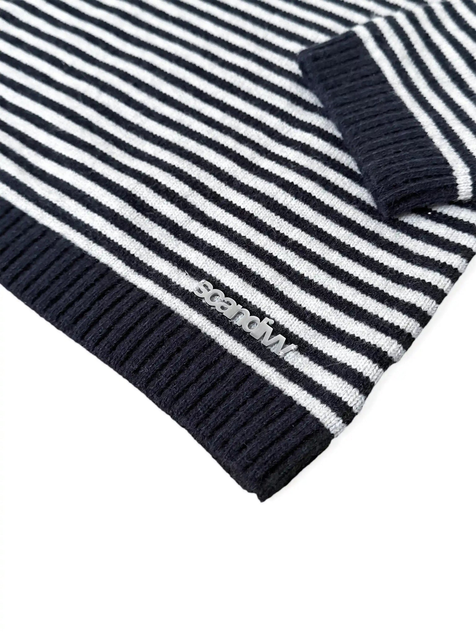 ALVA KNIT WITH SCARF IN NAVY AND GREY - scandivv