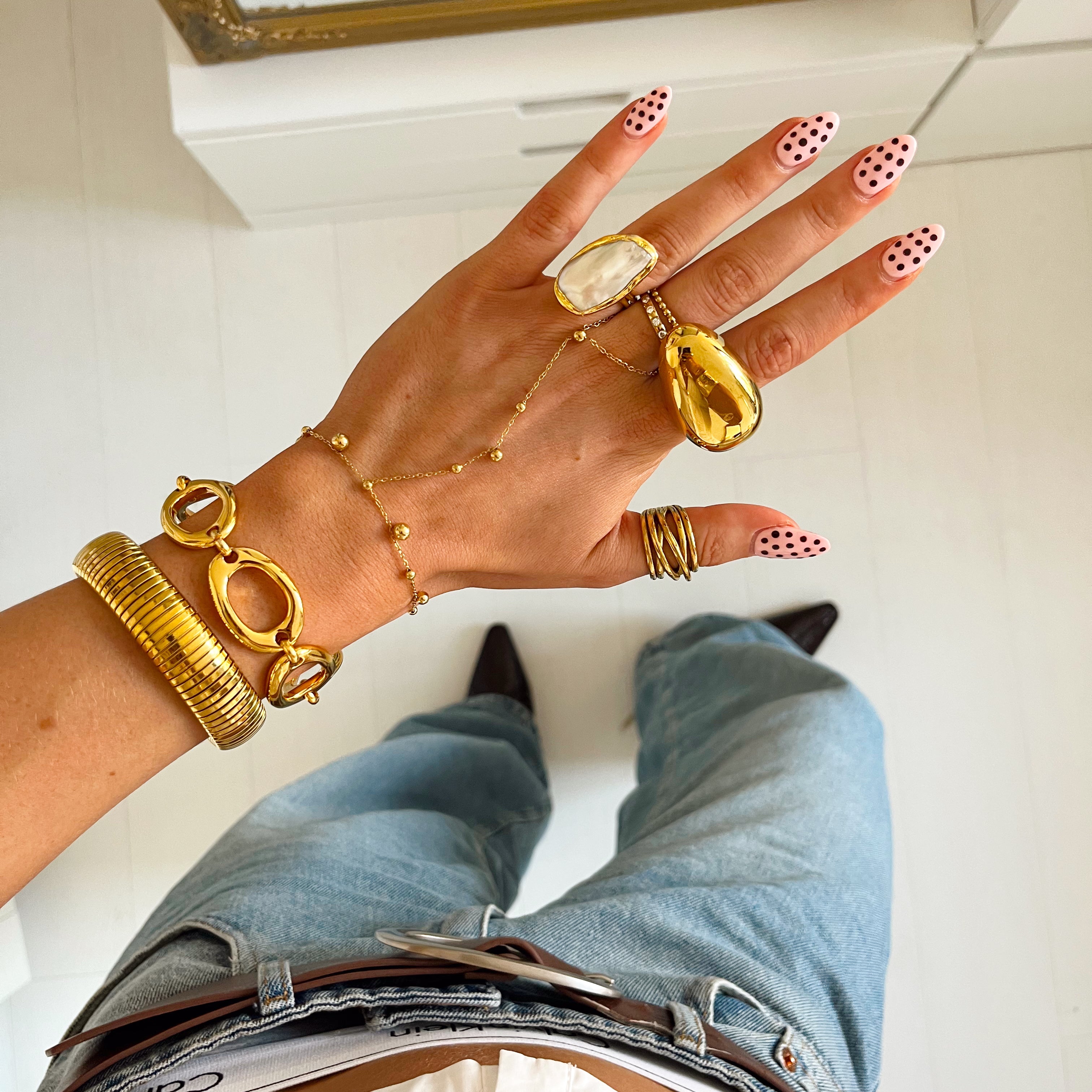 LUCY RING.
