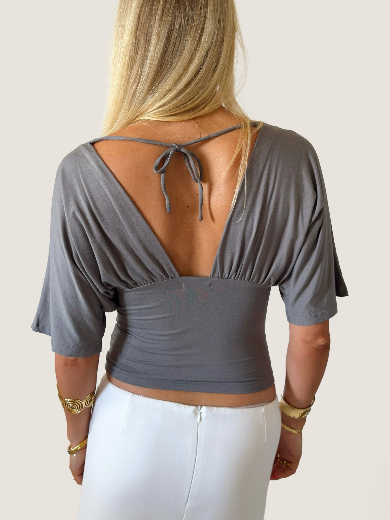 ANNA DEEP V DRAPED SLEEVE TOP IN SMOKE
