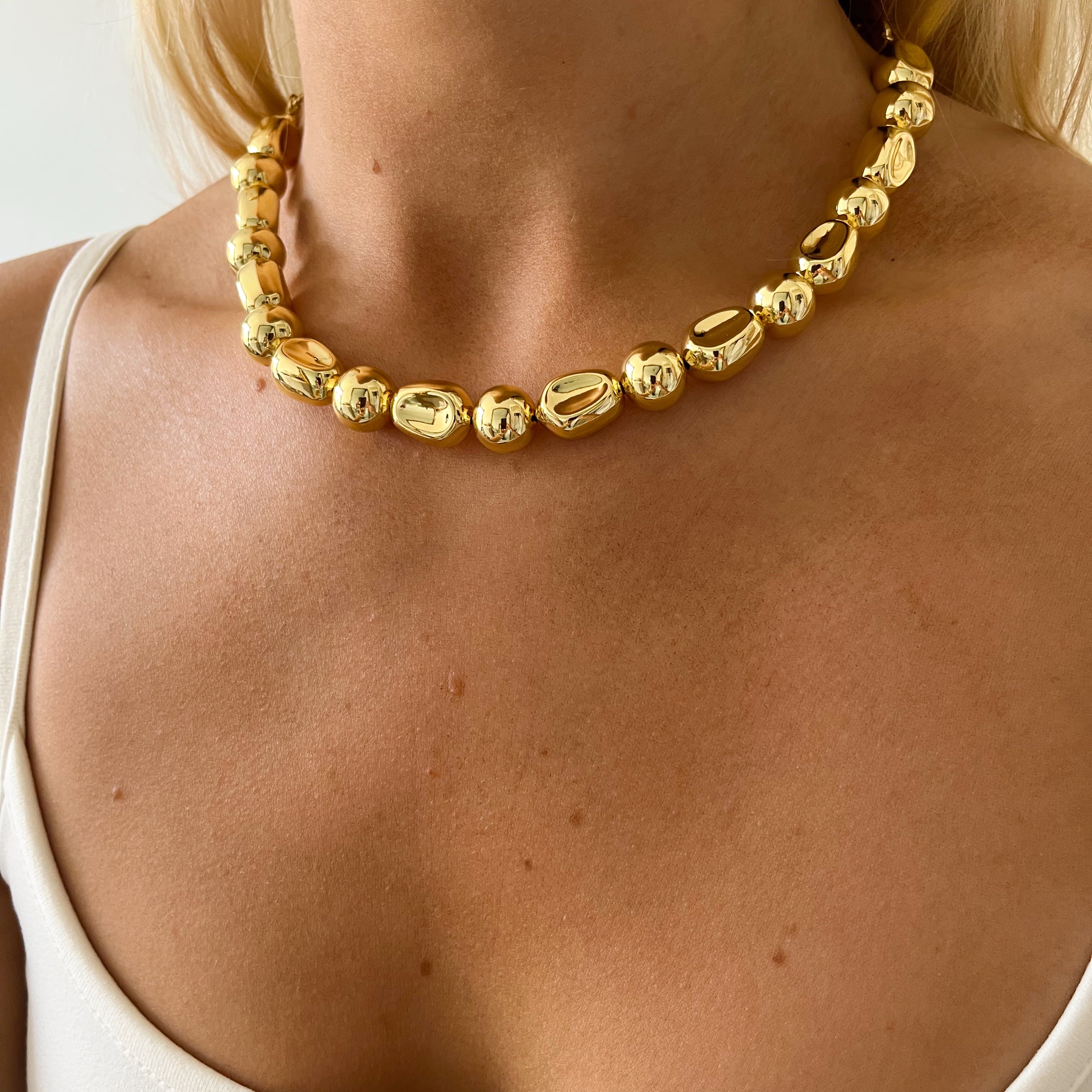BONNE NECKLACE.