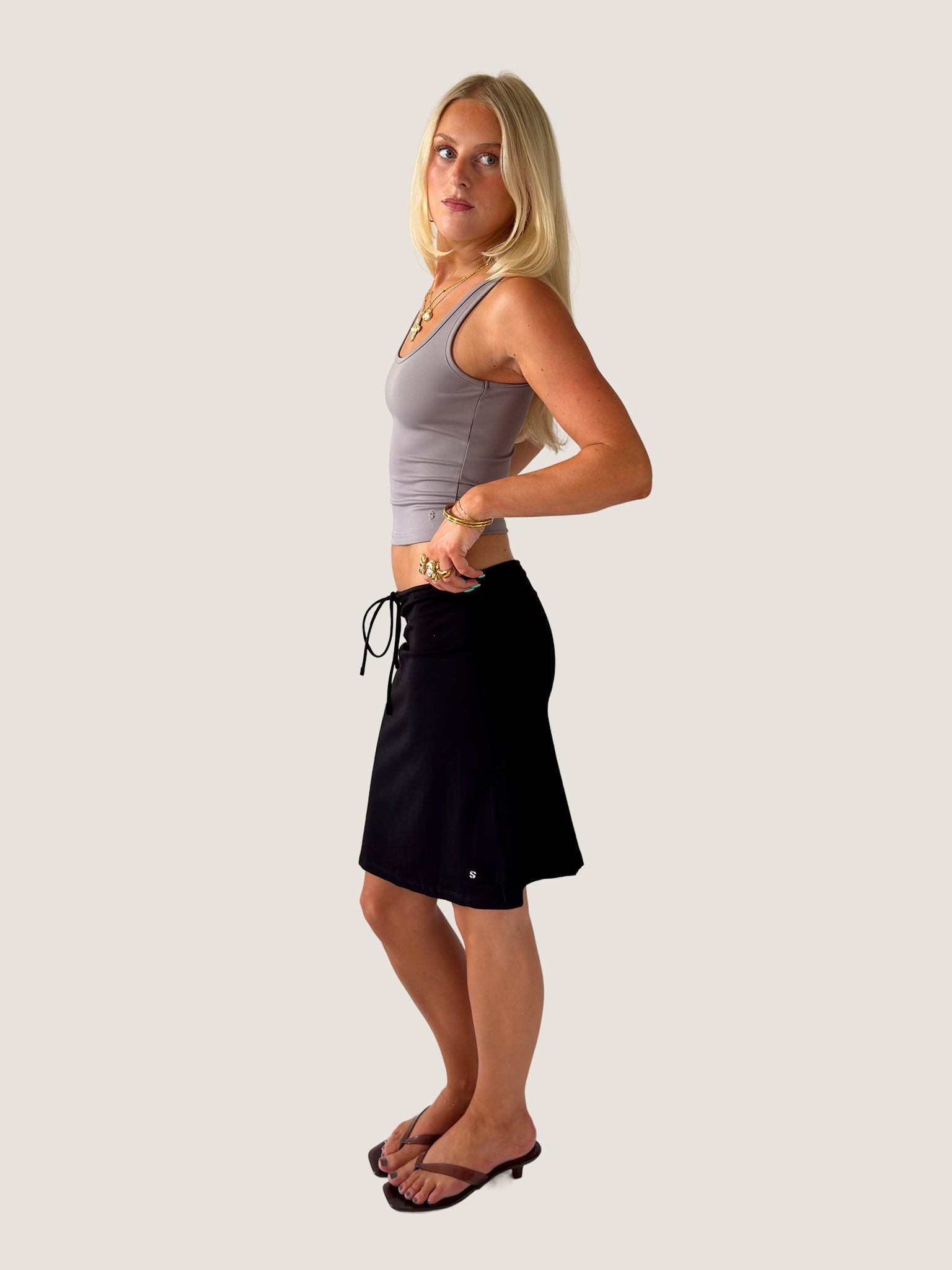 FIEN DRAWSTRING SKIRT IN BLACK - scandivv