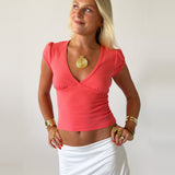 TILDE RUCHED SLEEVE V NECK TOP IN CORAL - scandivv