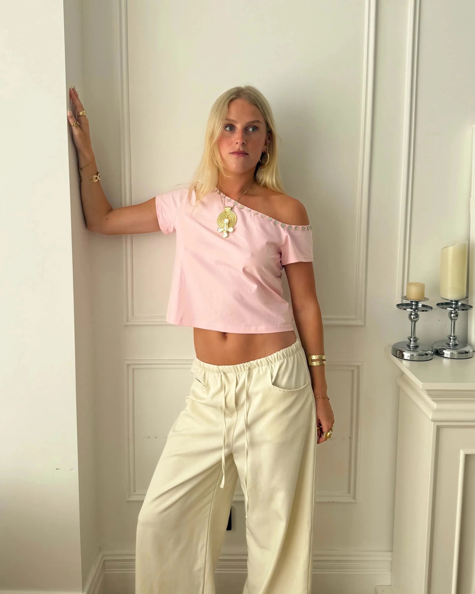 PREORDER - ADA TOP WITH SHELL BUTTONS IN PINK - scandivv