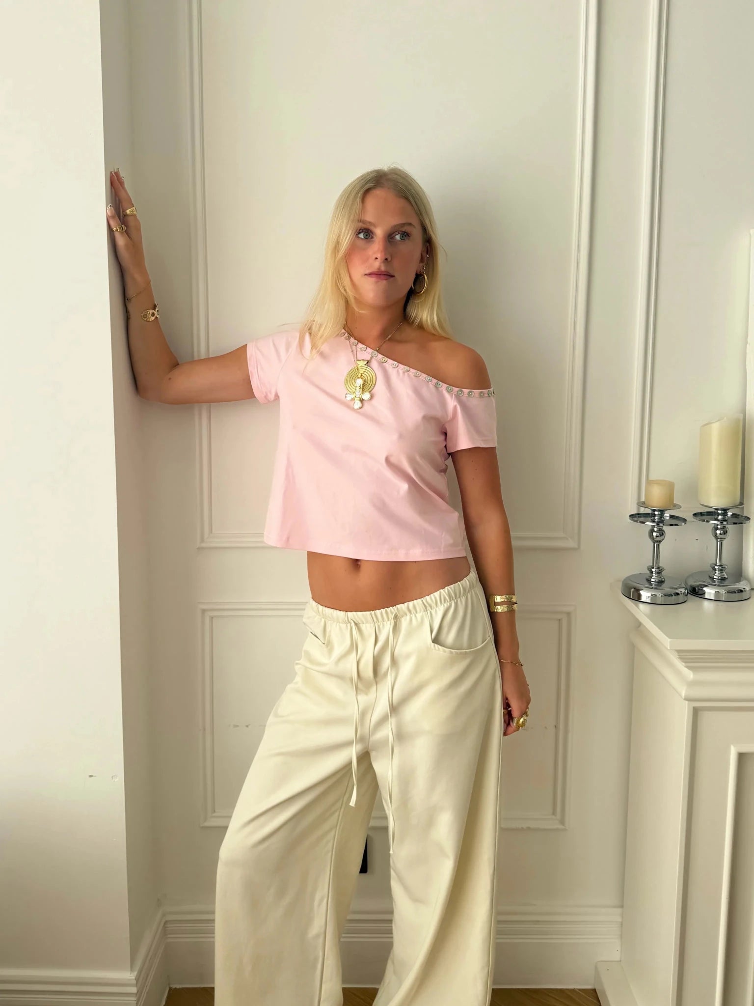 PREORDER - ADA TOP WITH SHELL BUTTONS IN PINK - scandivv