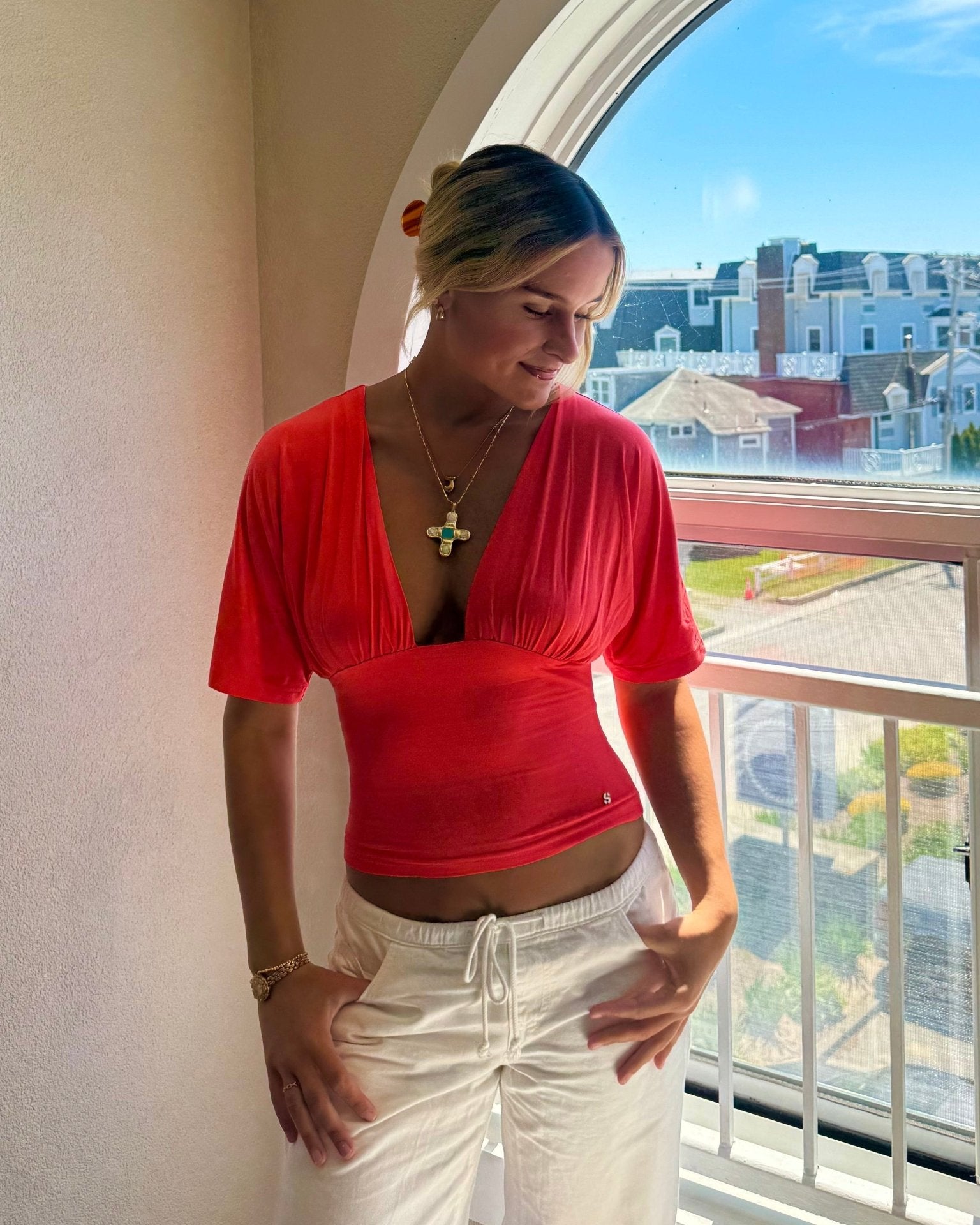PREORDER - ANNA DEEP V DRAPED SLEEVE TOP IN CORAL RED - scandivv