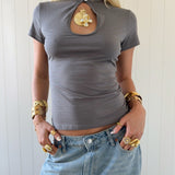 VILDE CUTOUT COLLAR TOP IN GREY - scandivv