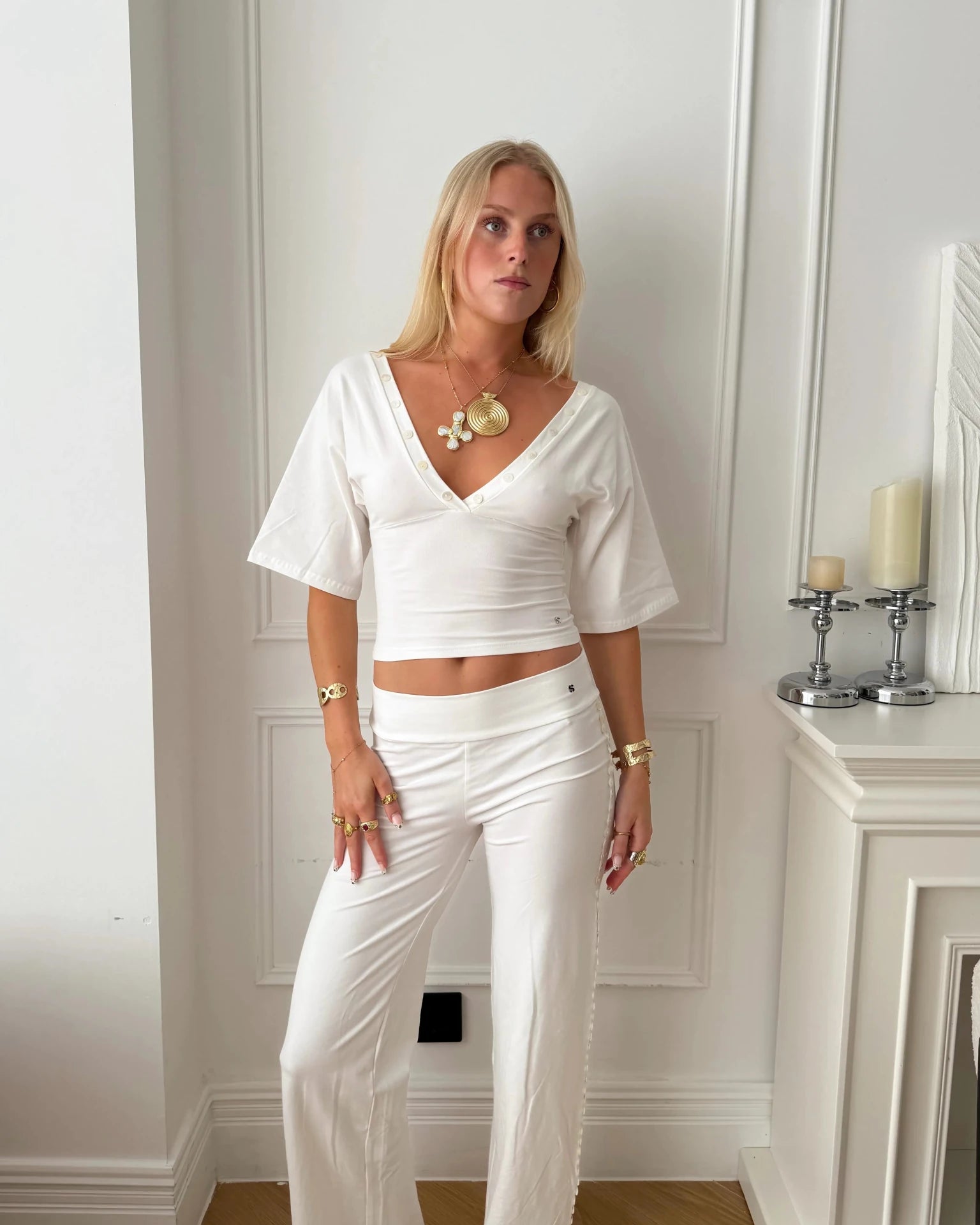MAEVE SHELL BUTTONS PANTS IN WHITE - scandivv