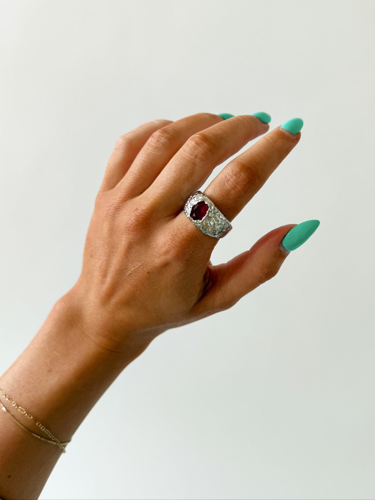 BEER RING SILVER IN RED - scandivv