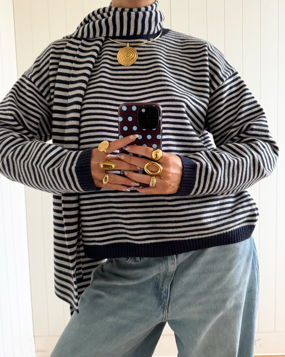 ALVA KNIT WITH SCARF IN NAVY AND GREY - scandivv