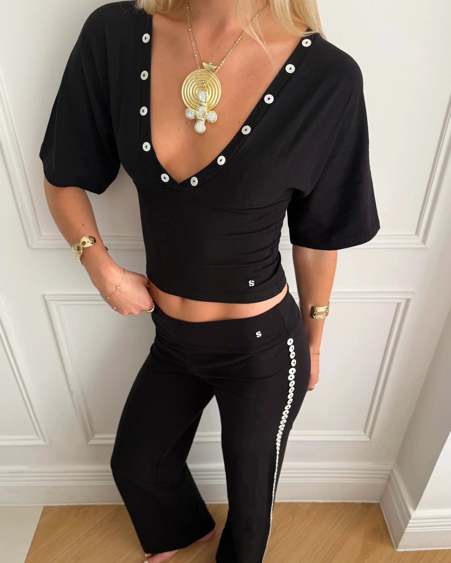 MAEVE SHELL BUTTONS PANTS IN BLACK - scandivv