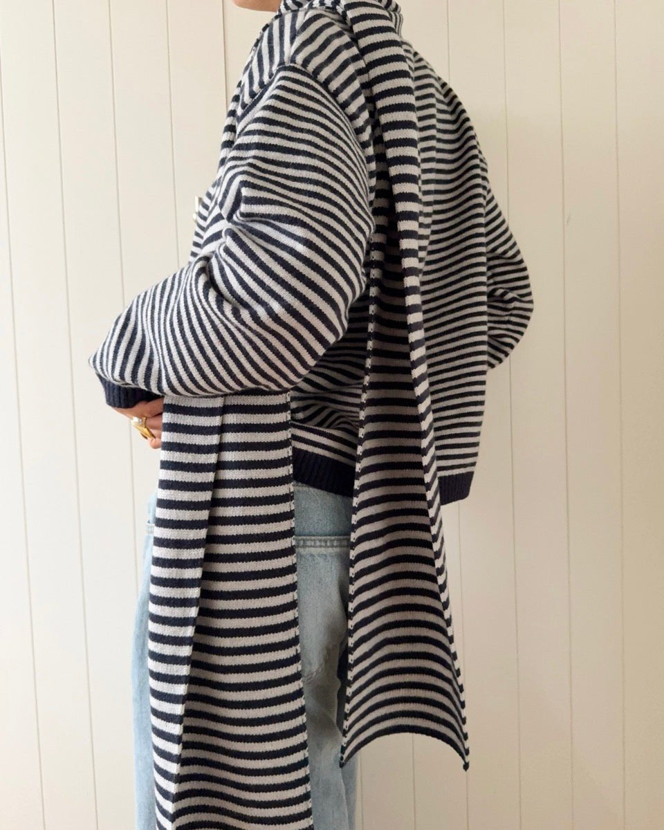 ALVA KNIT WITH SCARF IN NAVY AND GREY - scandivv