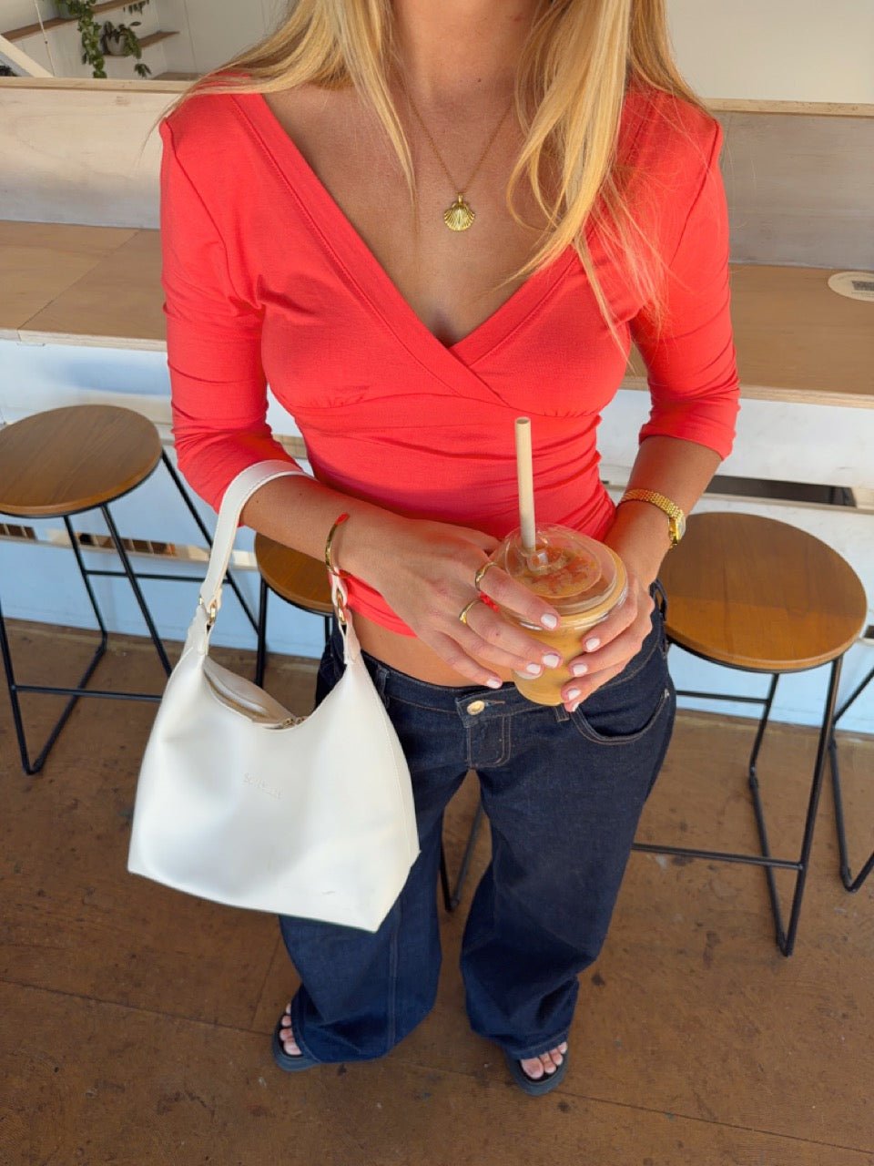 EDDA V-NECK 3/4 SLEEVE TOP IN CORAL RED - scandivv