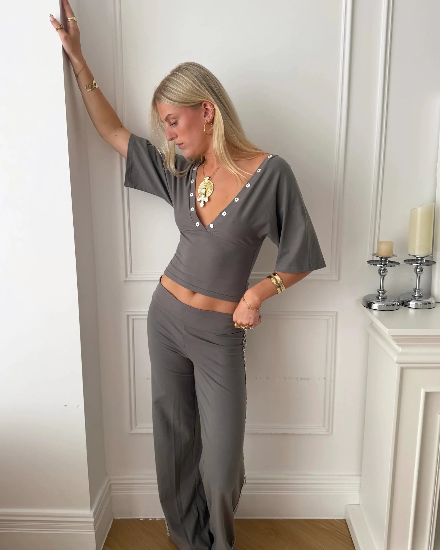 MAEVE SHELL BUTTONS PANTS IN SMOKE - scandivv