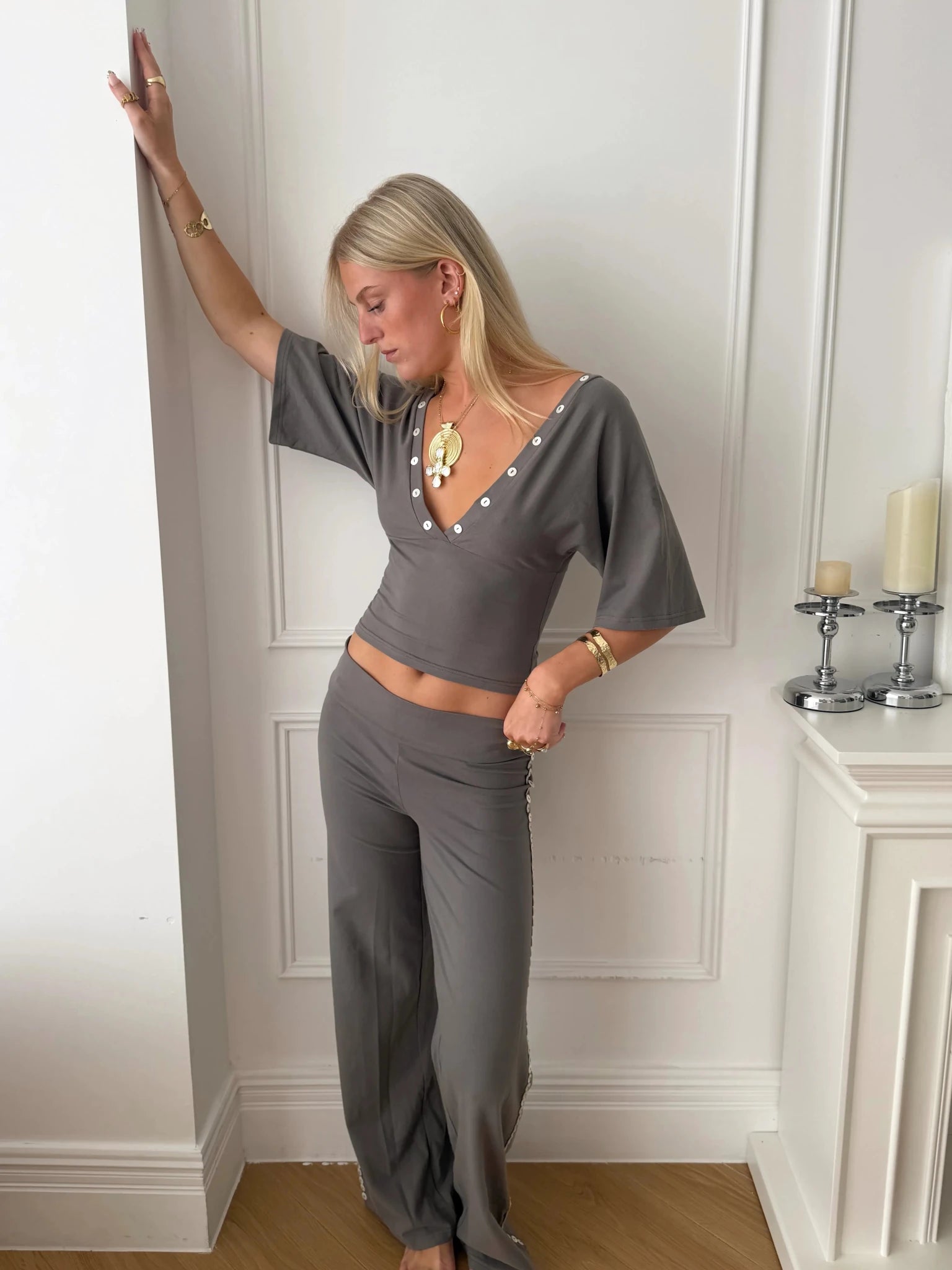MAEVE SHELL BUTTONS PANTS IN SMOKE - scandivv