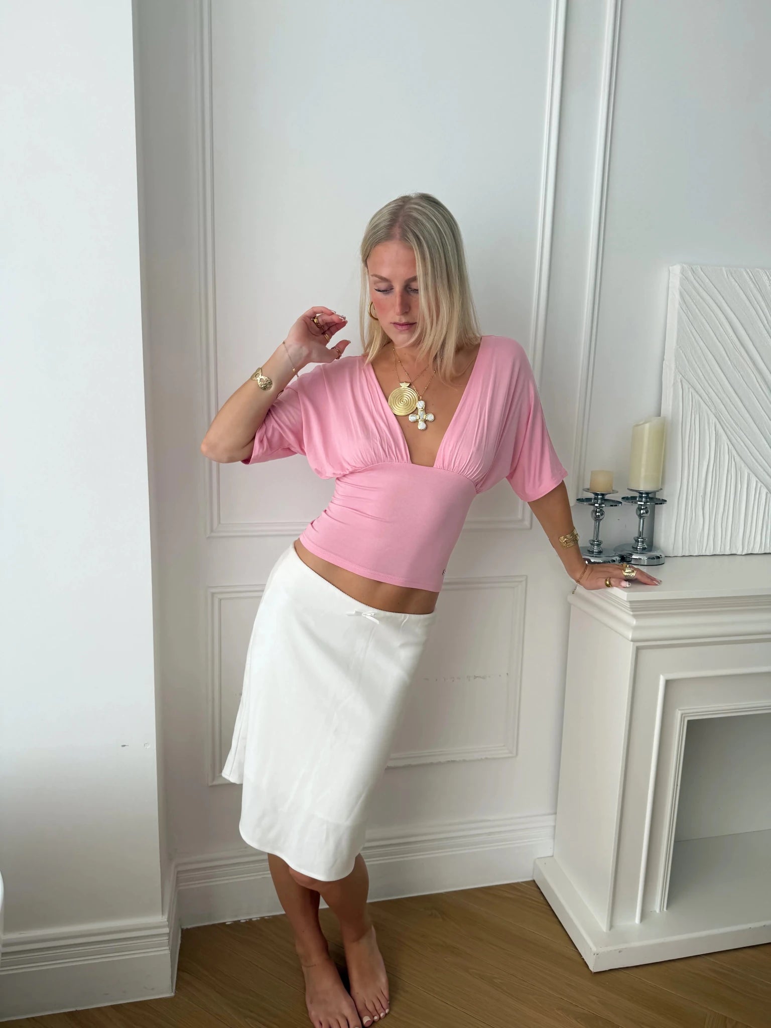 ANNA DEEP V DRAPED SLEEVE TOP IN PINK - scandivv