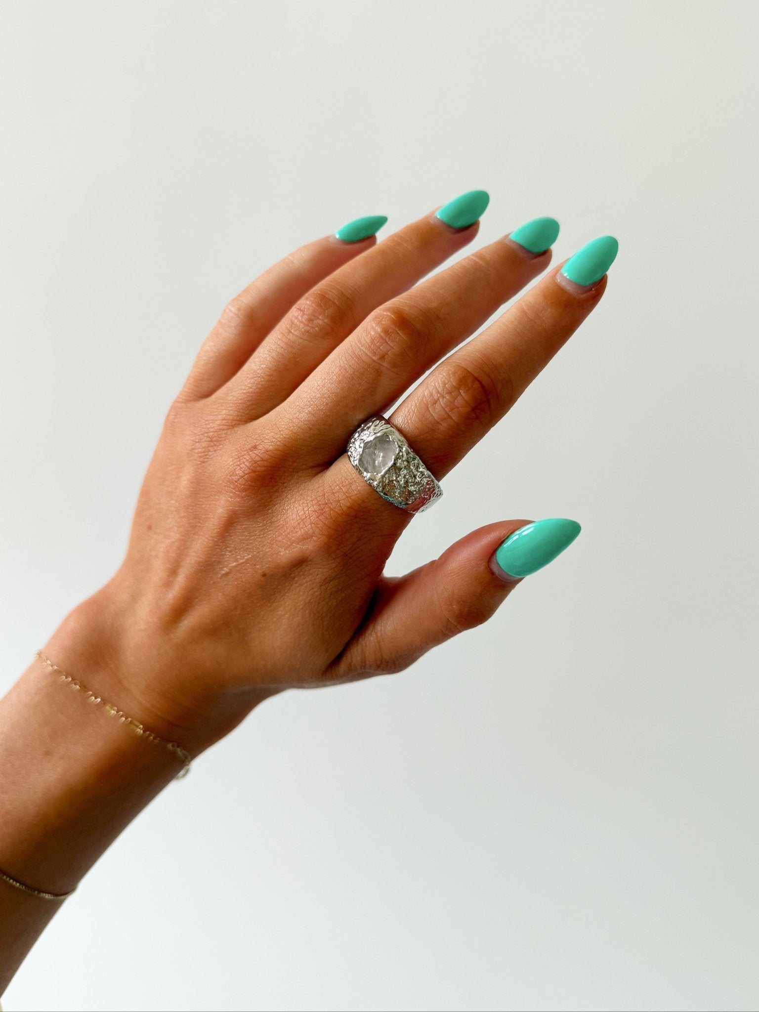 BEER RING SILVER IN WHITE - scandivv
