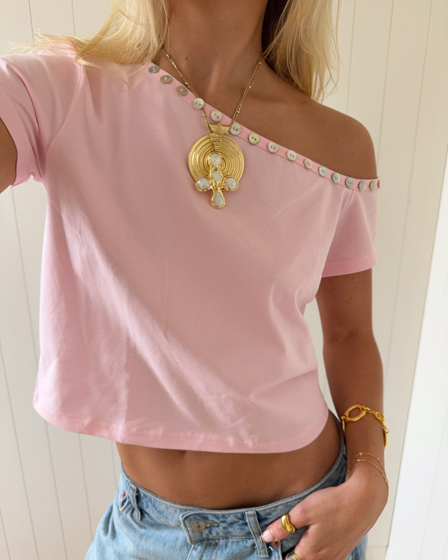 COMING SOON - ADA TOP WITH SHELL BUTTONS IN PINK - scandivv