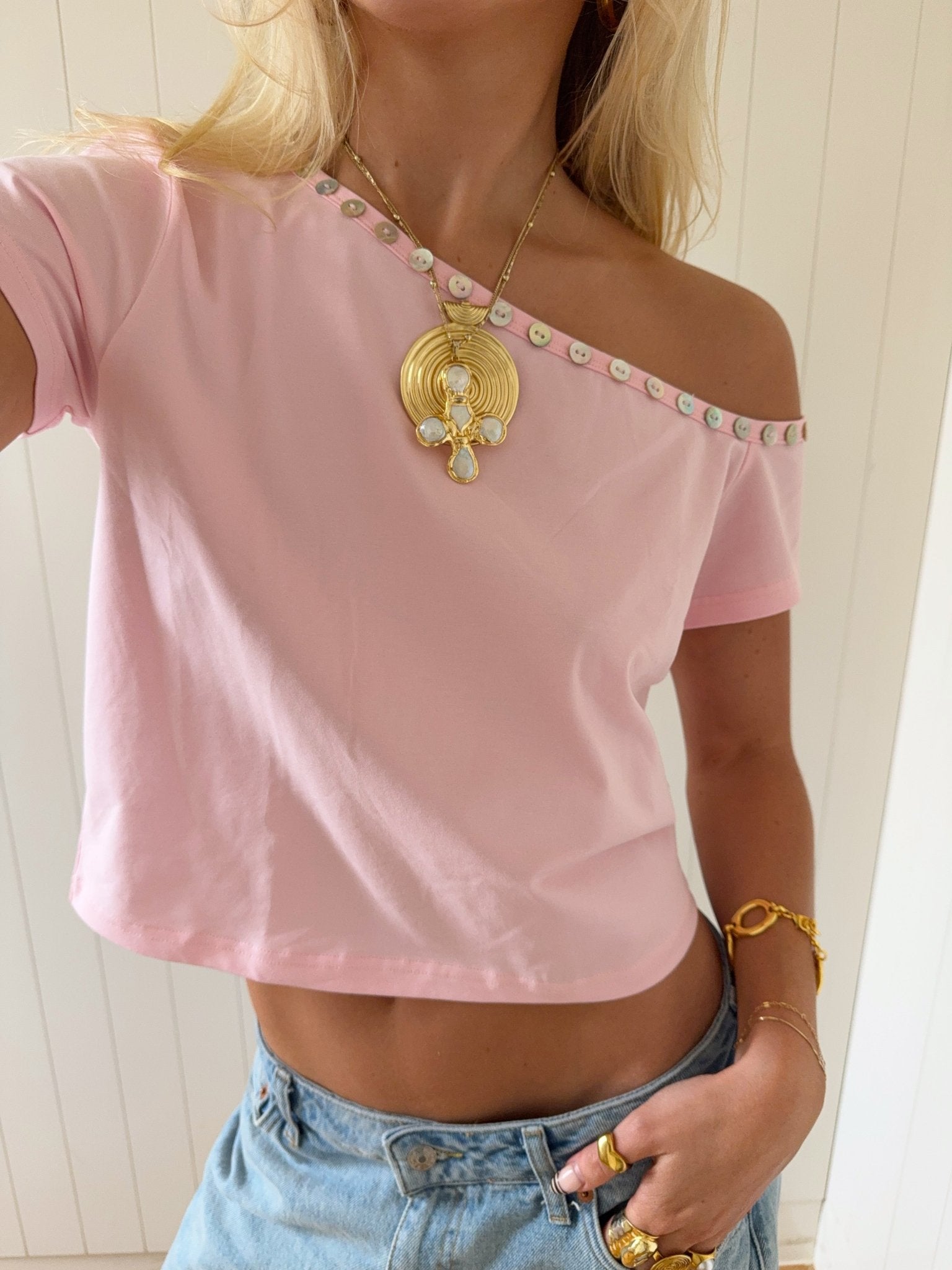 COMING SOON - ADA TOP WITH SHELL BUTTONS IN PINK - scandivv