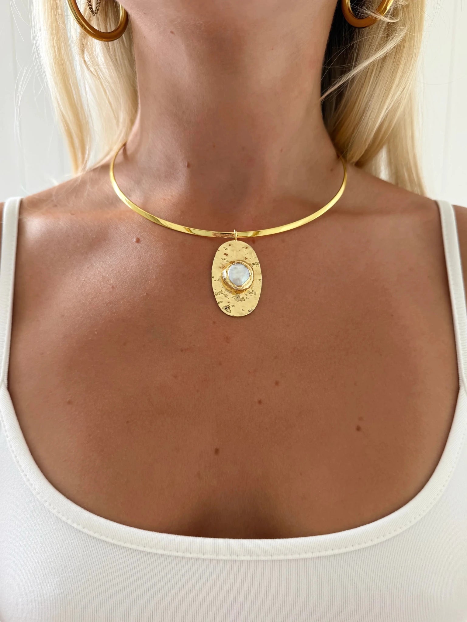 BIBI NECKLACE IN WHITE - scandivv