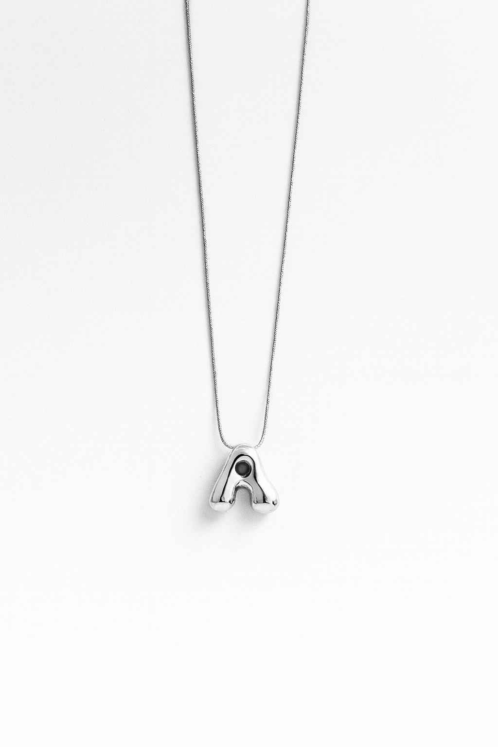 VIE INITIAL NECKLACE SILVER - scandivv